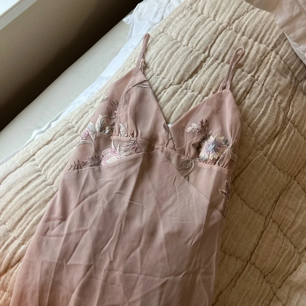 Intimates Bundle - Picture 4 of 5